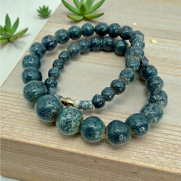 Vintage Blue Sponge Coral Graduated Necklace 16” Barrel Clasp 53.6g - Picture 12 of 17